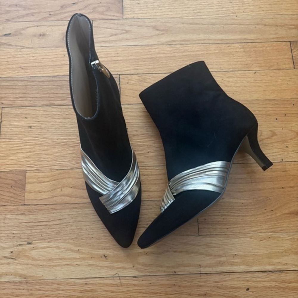 Adrienne Vittadini Point Toe Black & Gold Booties Size 9